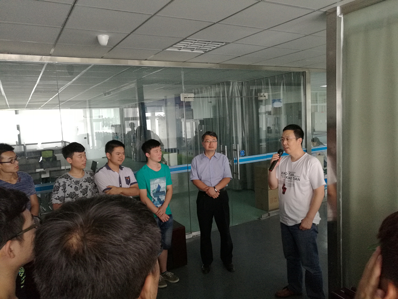 20160705-华北电力大学计算机系和自动化系学生参观照片-3_副本.jpg