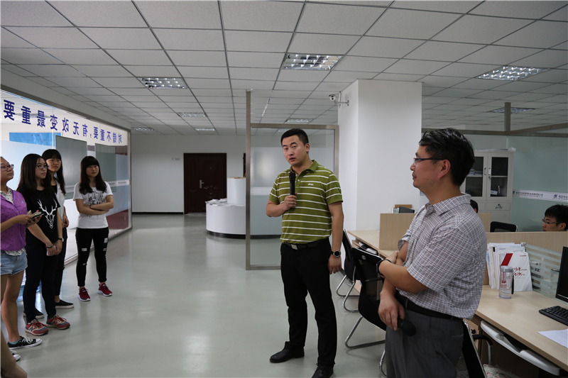 20160715-华电动力卓越工程师班参观照片-6_副本.jpg